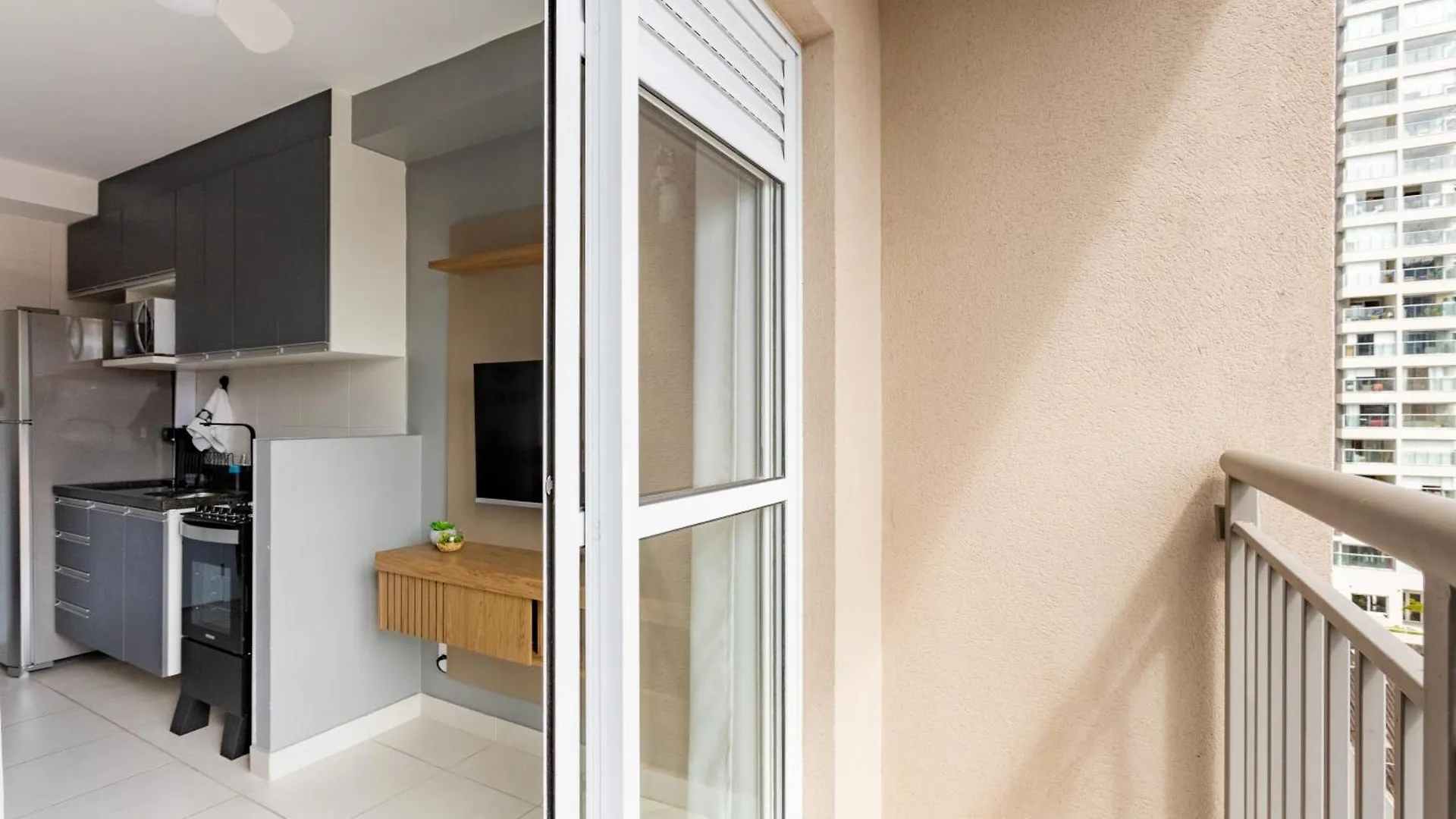 Apartamento Ape 707 B Com Varanda São Paulo