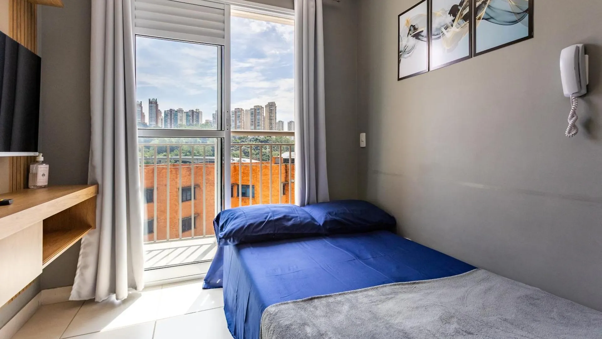 Ape 707 B Com Varanda São Paulo Brasil